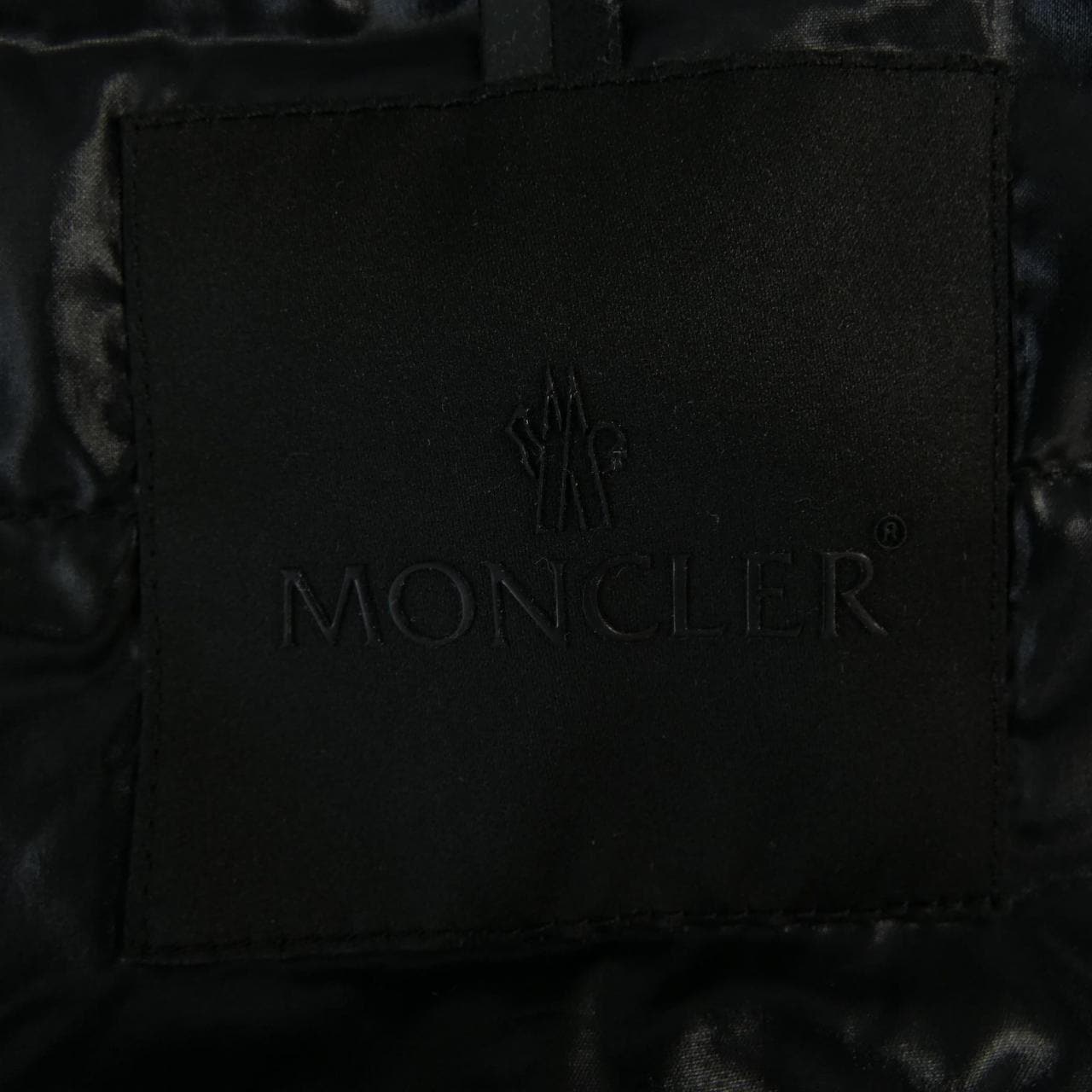 モンクレール MONCLER ダウンジャケット