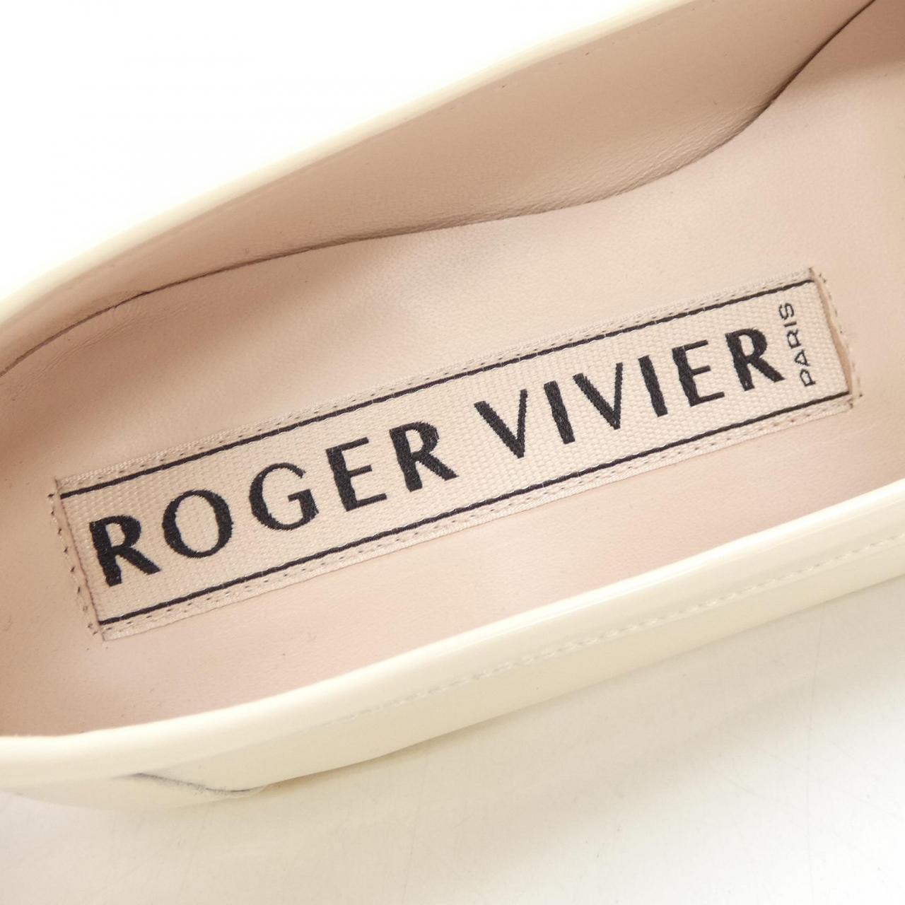 ロジェヴィヴィエ ROGER VIVIER シューズ