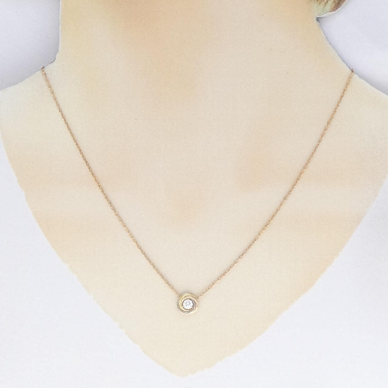 Cartier Trinity necklace