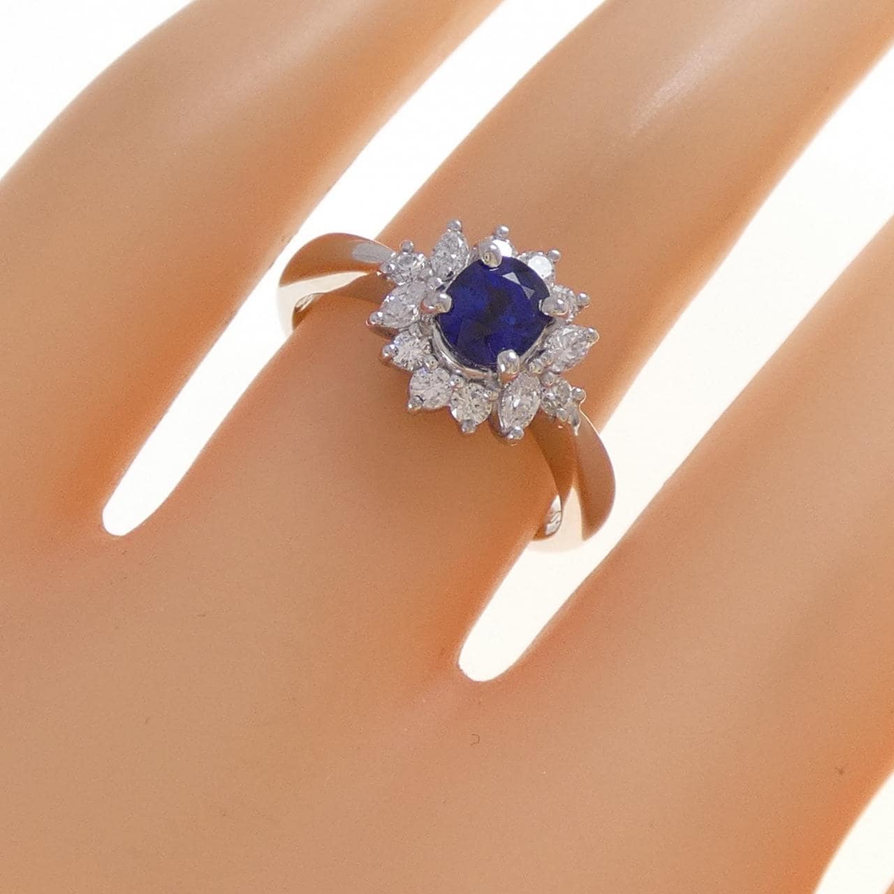 PT900 サファイヤ リング 0.70CT