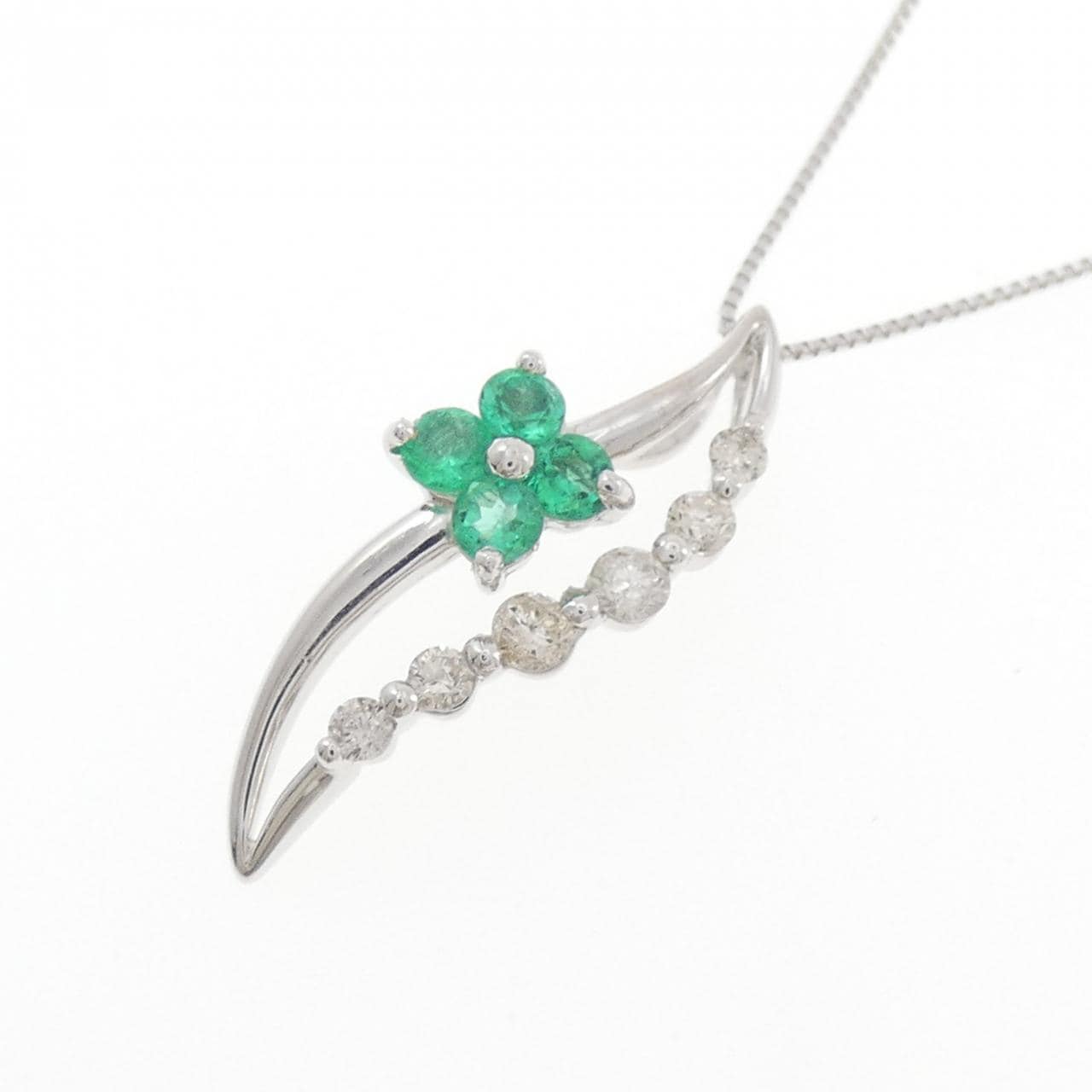 K18WG フラワー エメラルド ネックレス 0.28CT