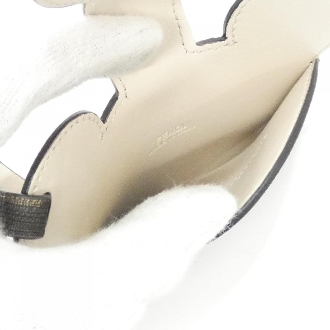 フェンディ 8M0528 AYIY カードケース