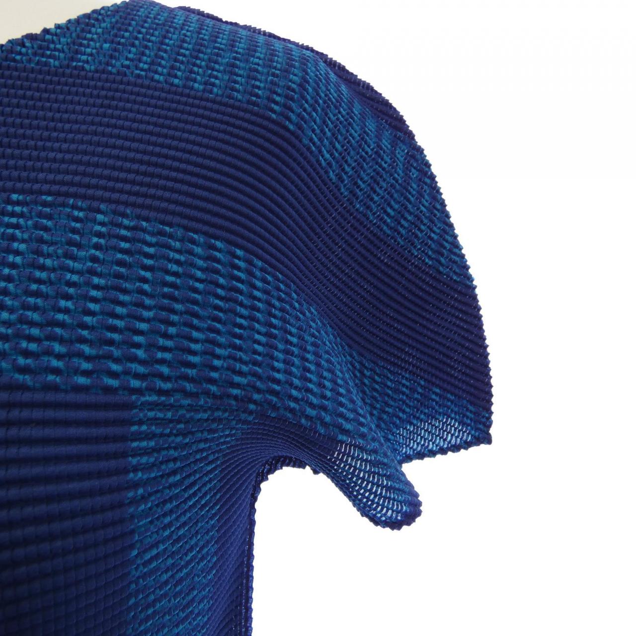 ミーイッセイミヤケ me ISSEY MIYAKE MI41FK576 トップス