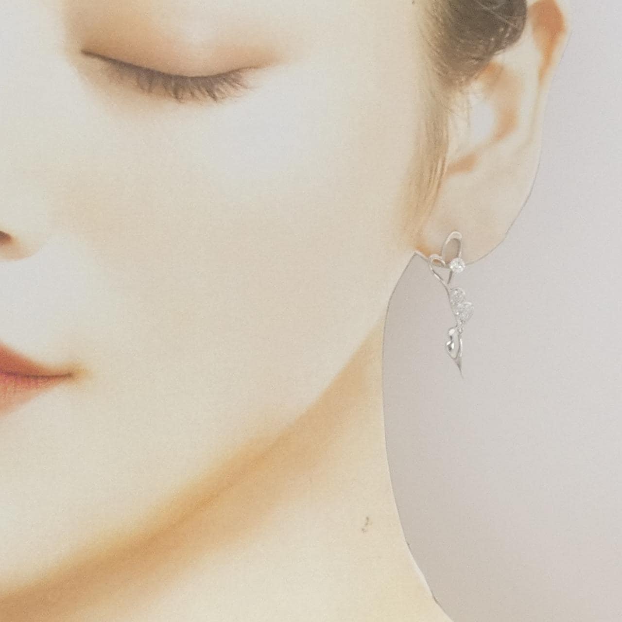 K18WG ハート ダイヤモンド ピアス 0.40CT