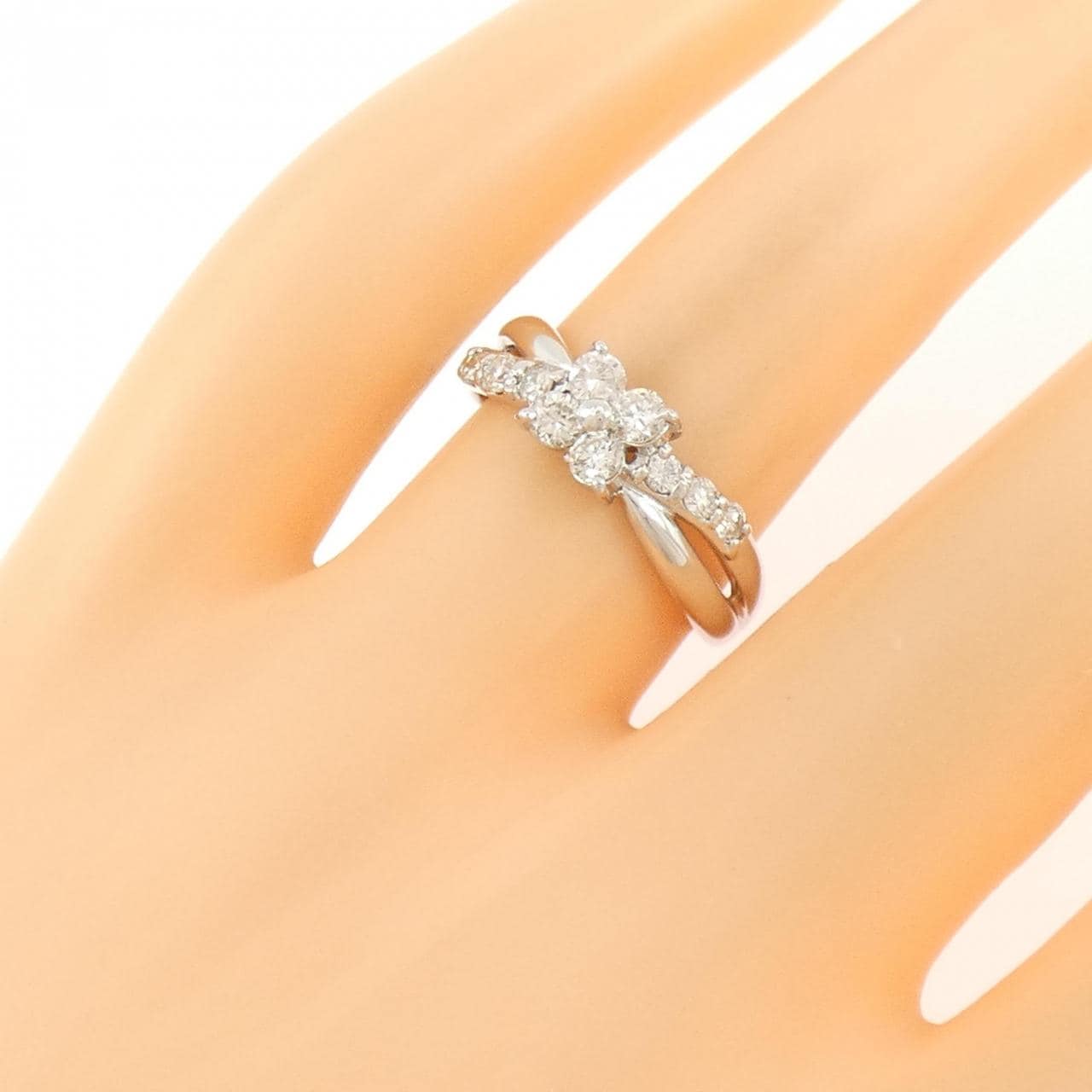 PT900 フラワー ダイヤモンド リング 0.50CT