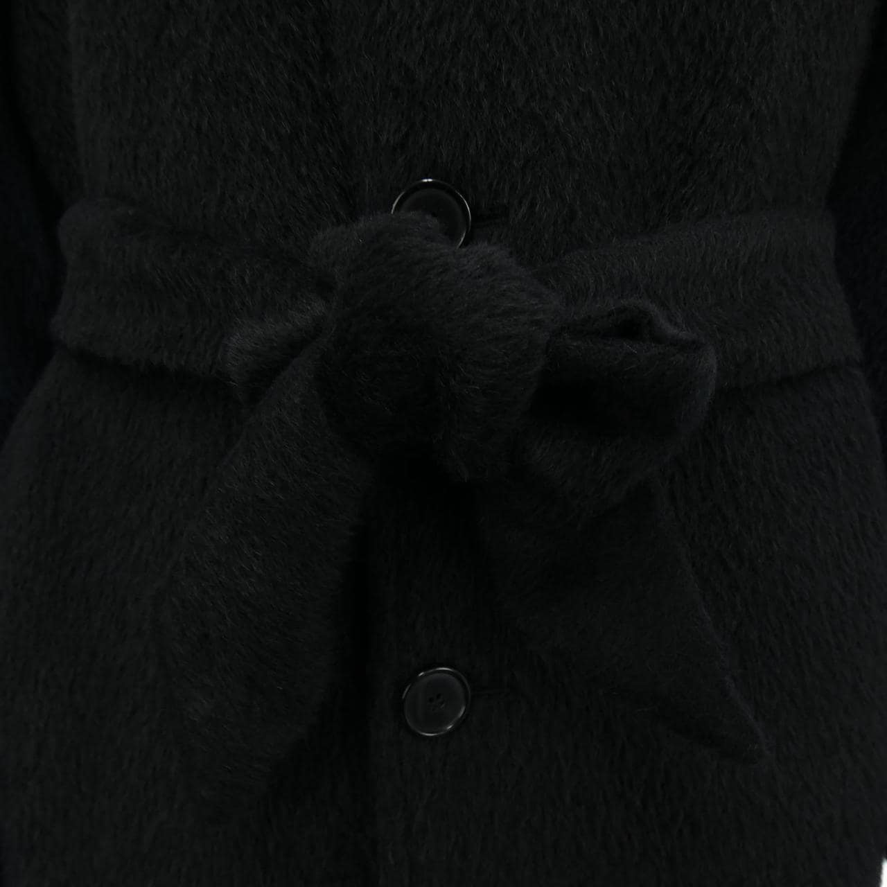 TAGLIATORE coat