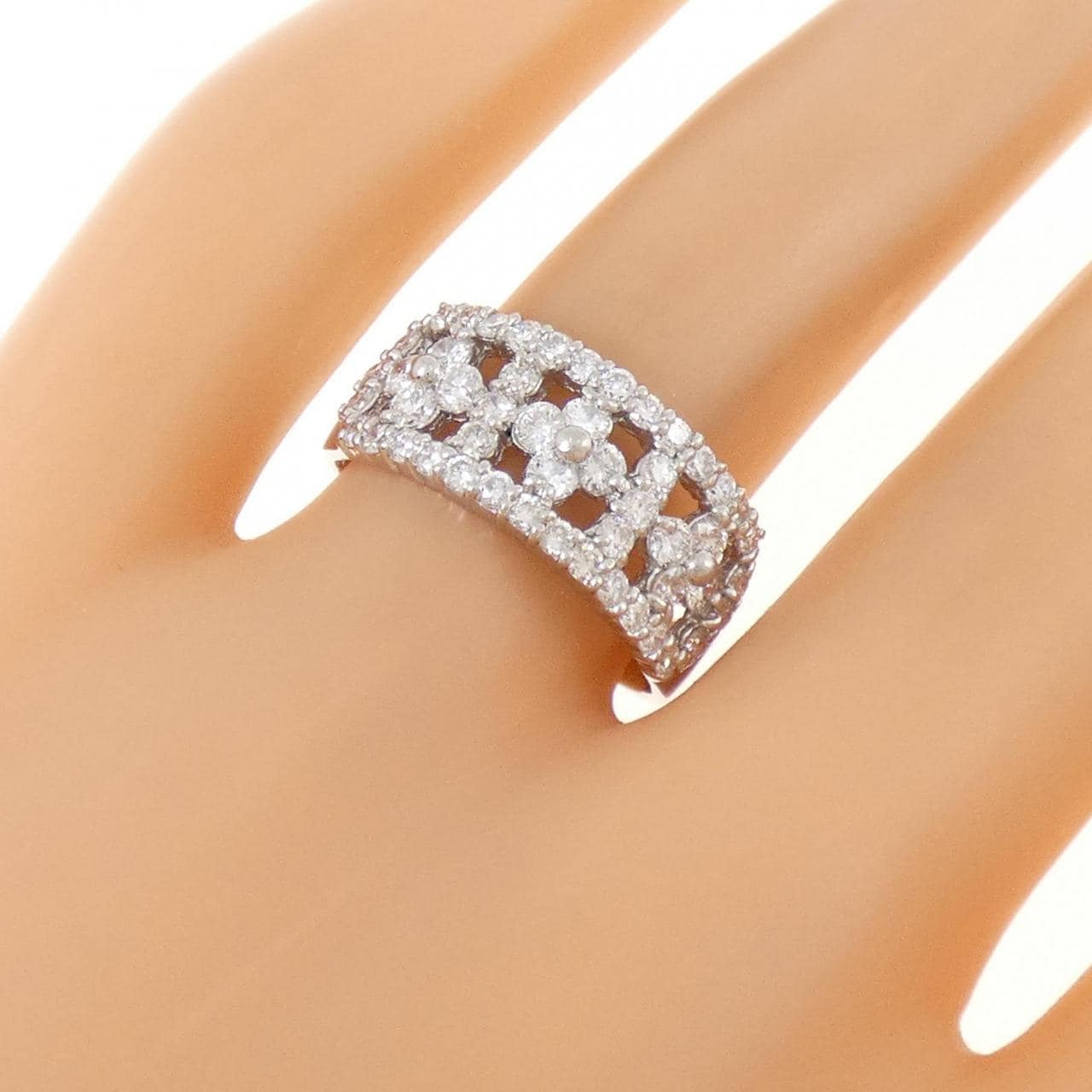 PT900 フラワー ダイヤモンド リング 1.00CT