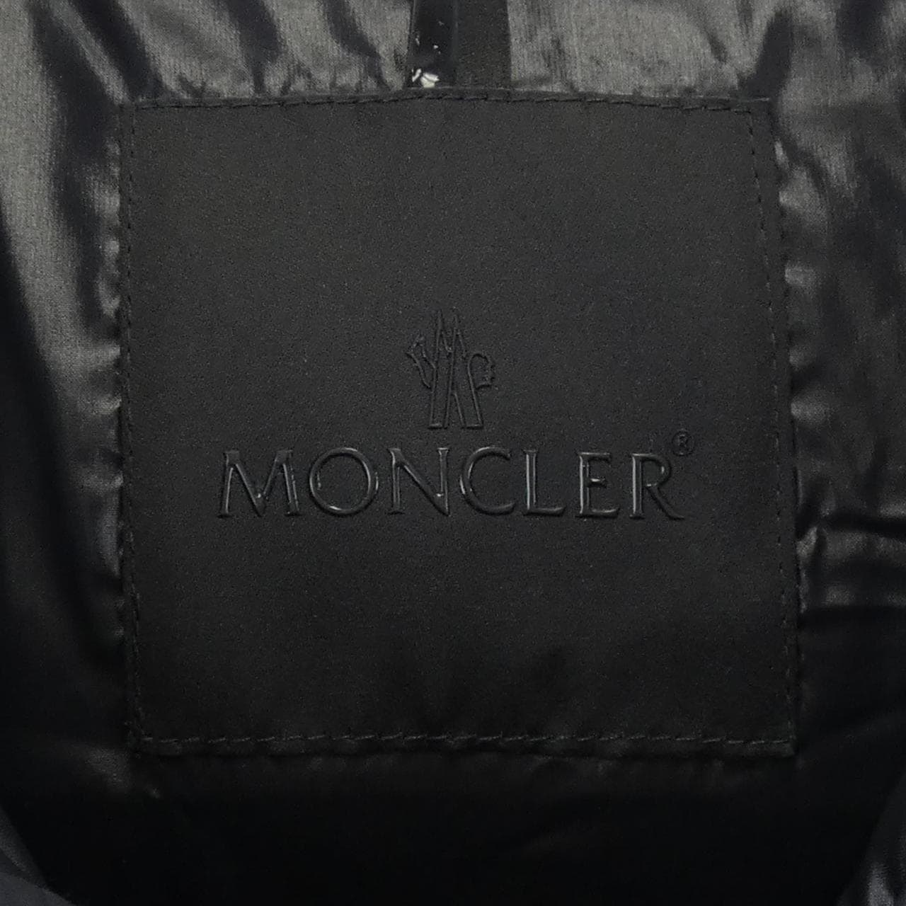 モンクレール MONCLER ダウンジャケット