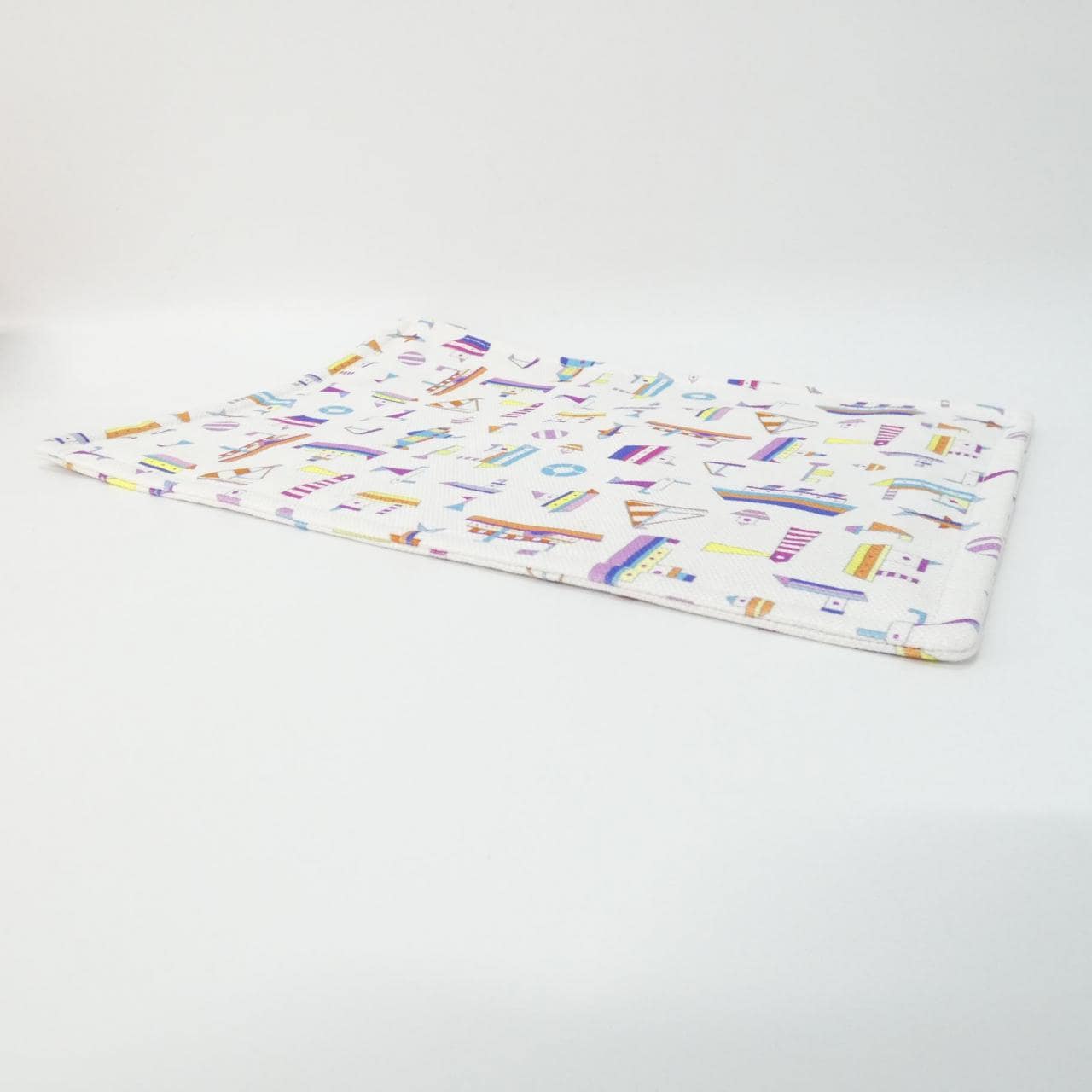 エルメス プティ シャルティエ GM 103220M ポーチ