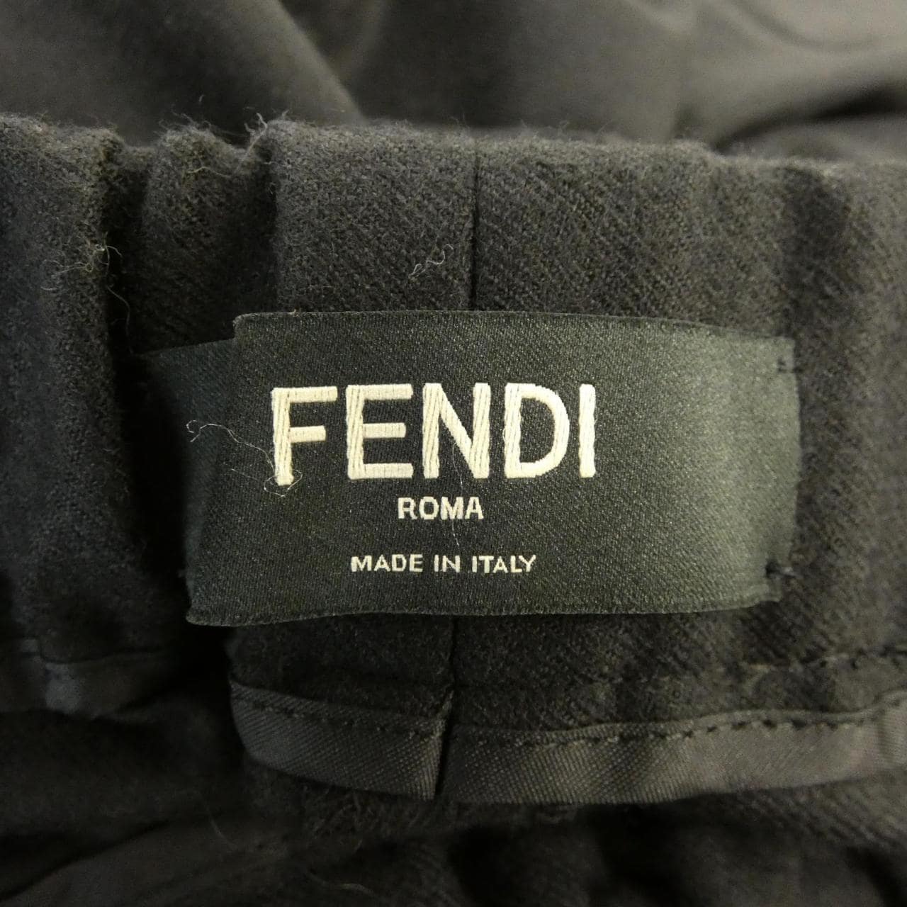 フェンディ FENDI FB0479 A4JT パンツ
