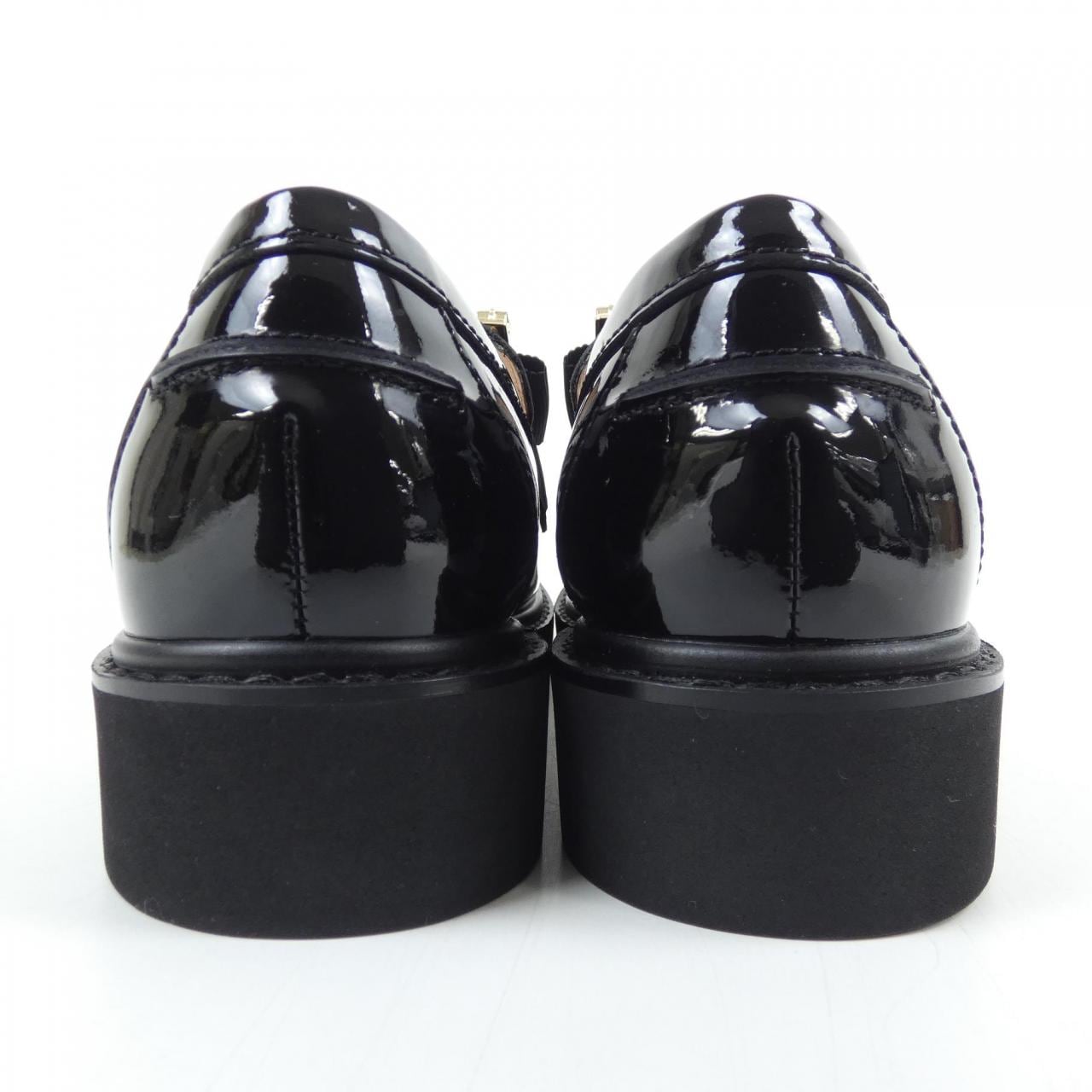 ロジェヴィヴィエ ROGER VIVIER ヴィヴレンジャー ストラス バックル シューズ