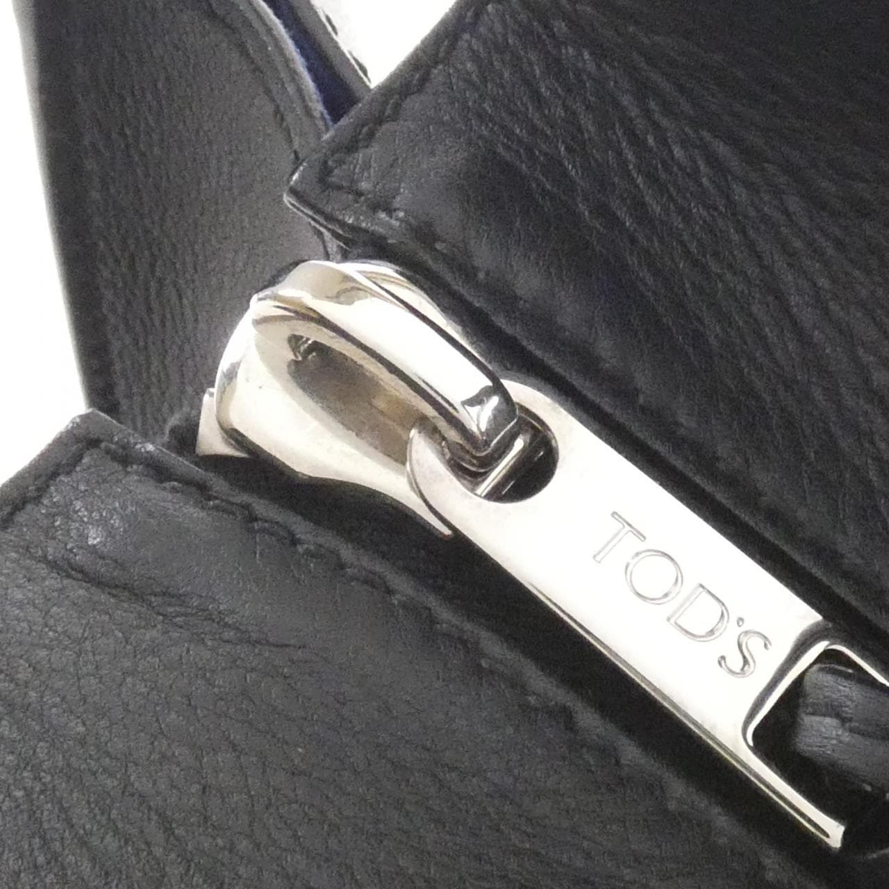 トッズ SELLA XBWANDA0200MTI9995 バッグ