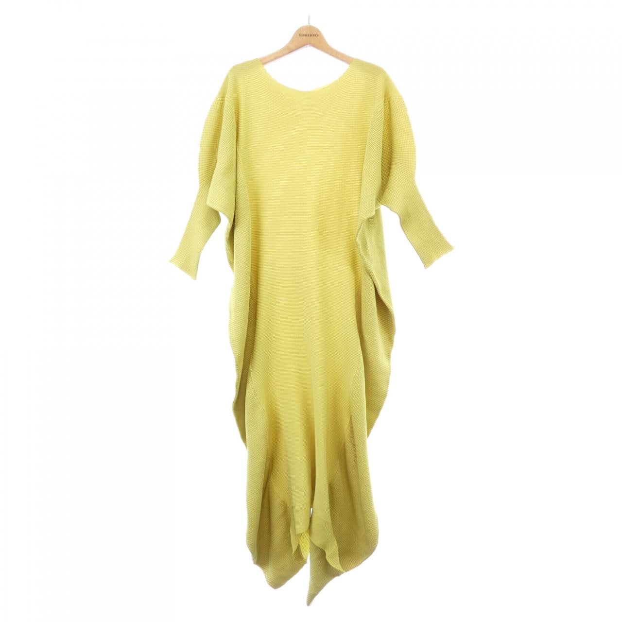 イッセイミヤケ ISSEY MIYAKE IM21KI763 ワンピース
