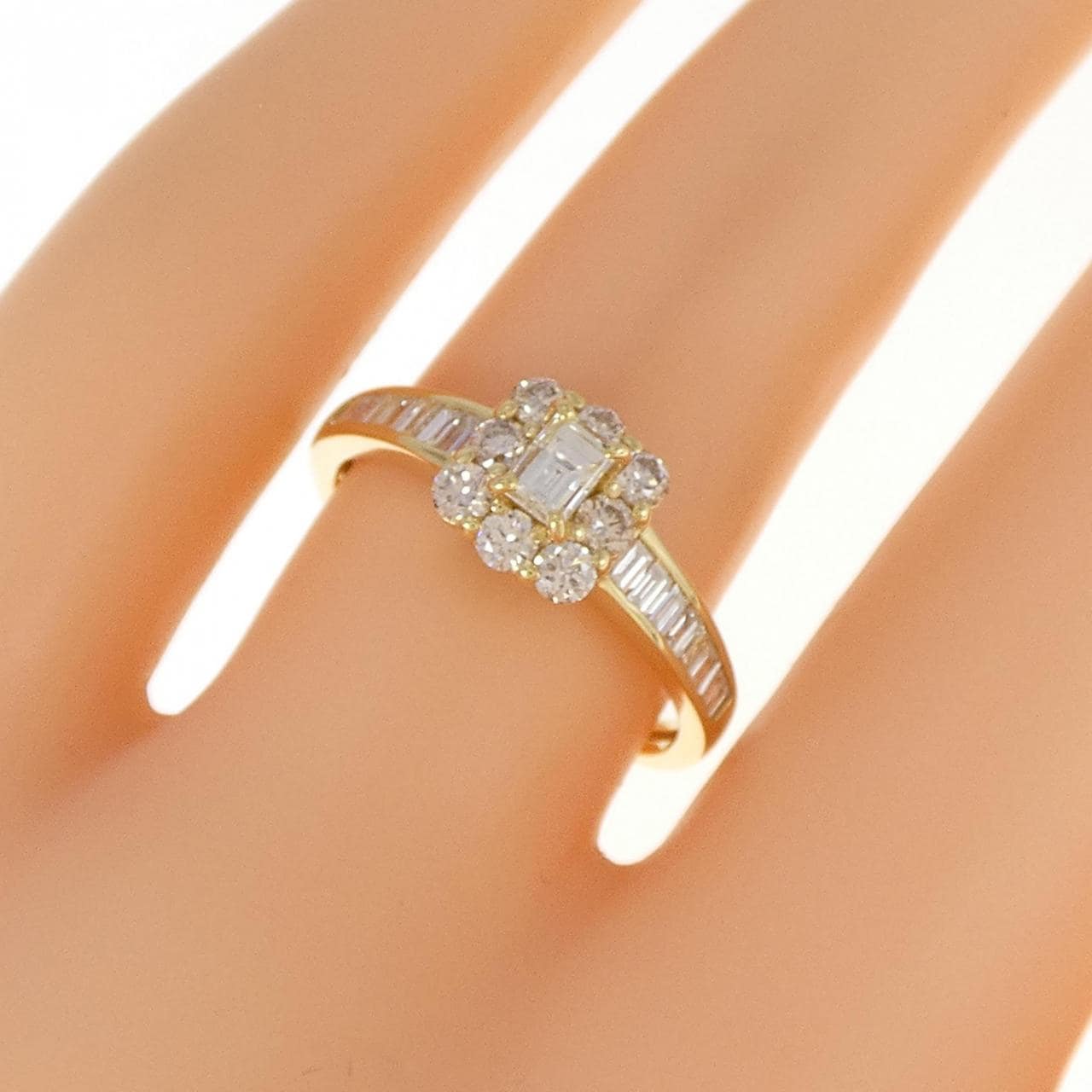 [BRAND NEW] K18YG Diamond Ring 0.80CT