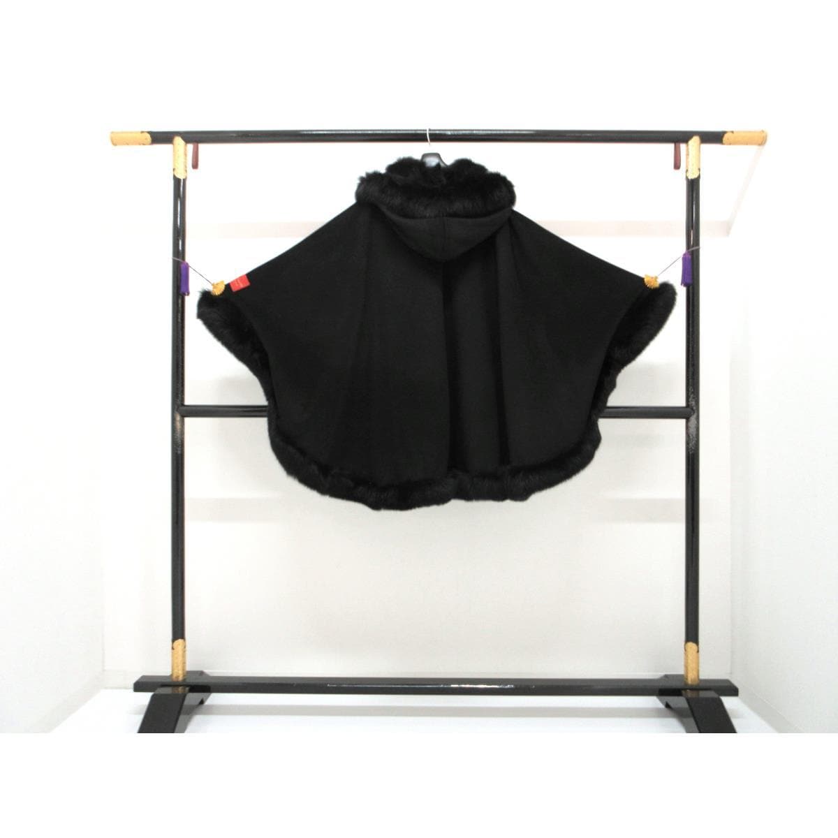 【新品】カシミヤケープ【ＪＥＡＮ　ＬＯＵＩＳ　ＳＣＨＥＲＲＥＲ】