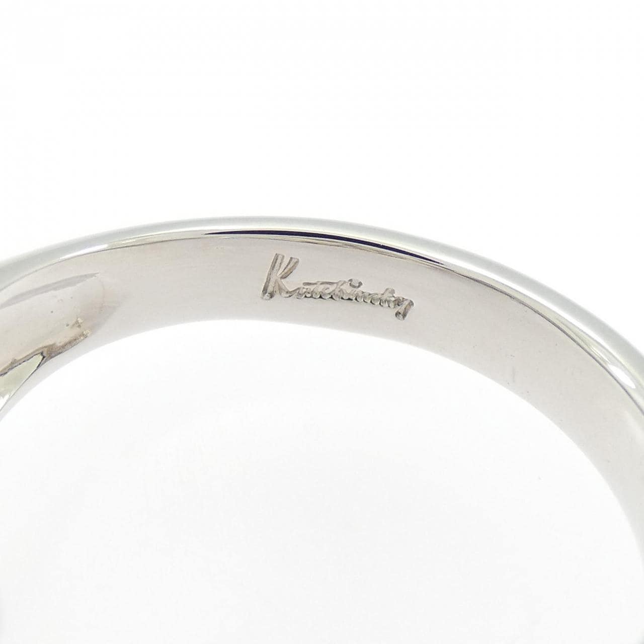 クチンスキー サファイヤ リング