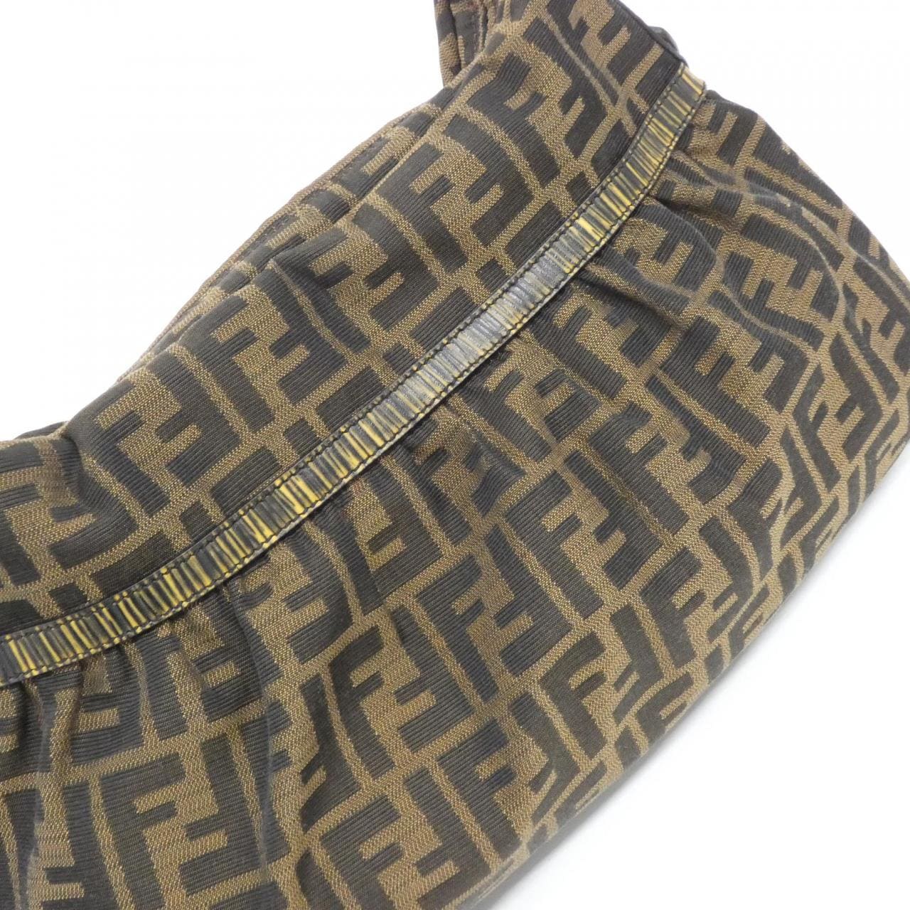 フェンディ 8BR448 VUN ショルダーバッグ