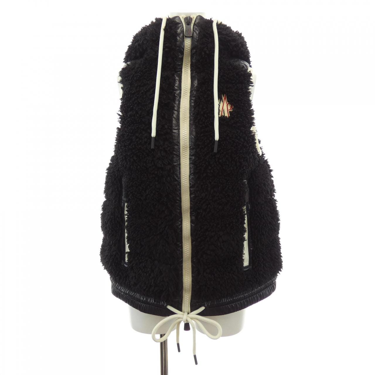 モンクレールグルノーブル MONCLER GRENOBLE 20988G00026 ダウンベスト