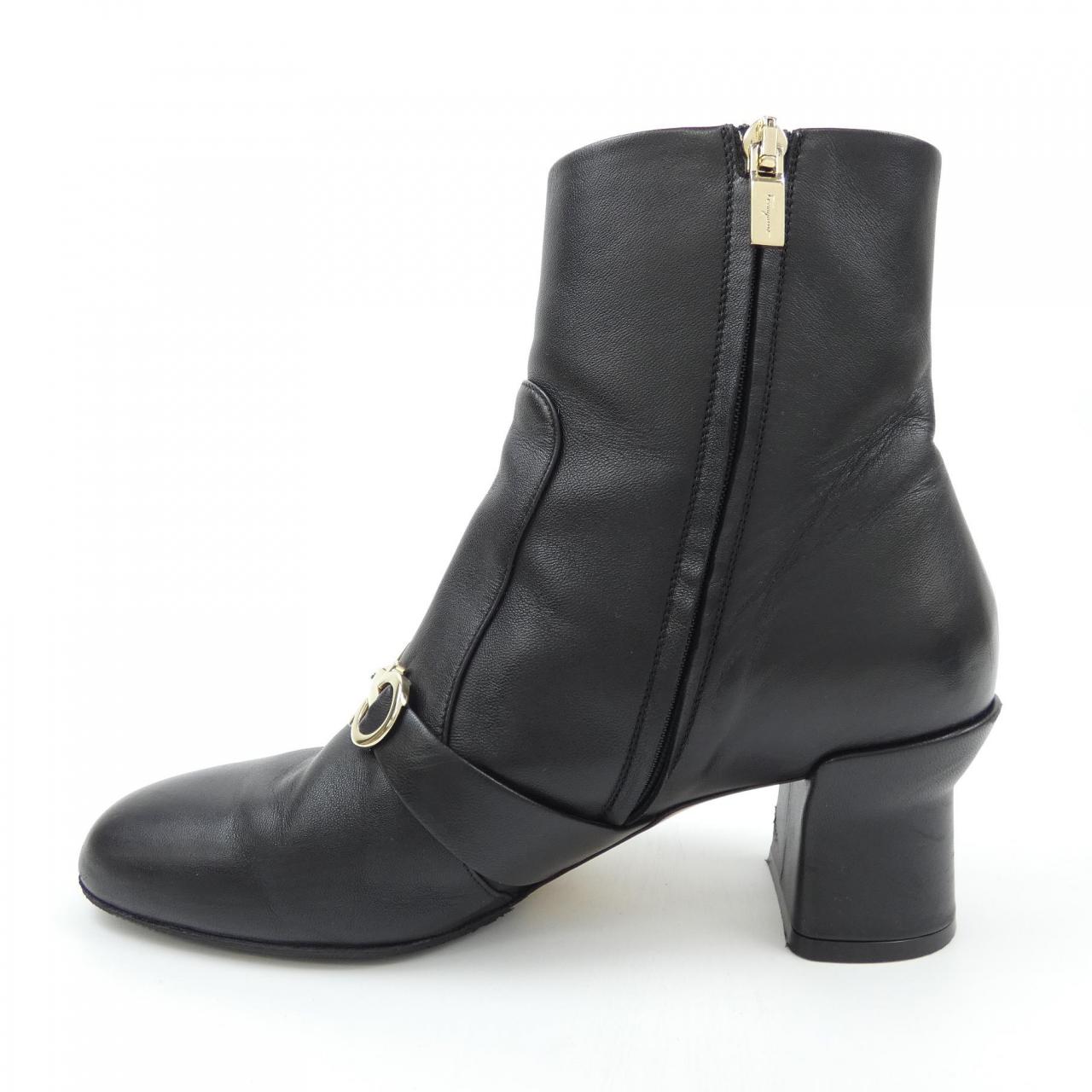 サルヴァトーレフェラガモ SALVATORE FERRAGAMO ブーツ