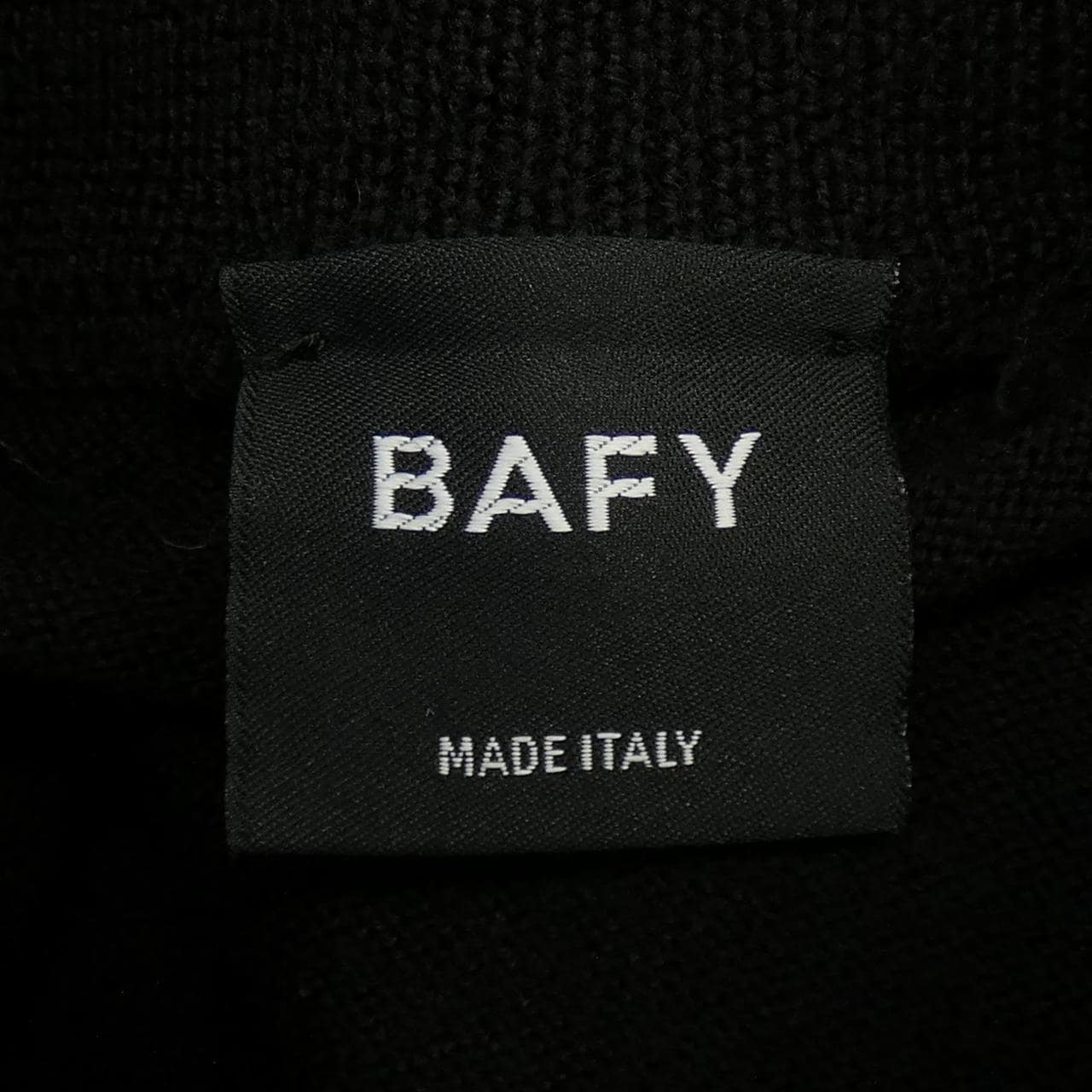 バフィー BAFY ニット