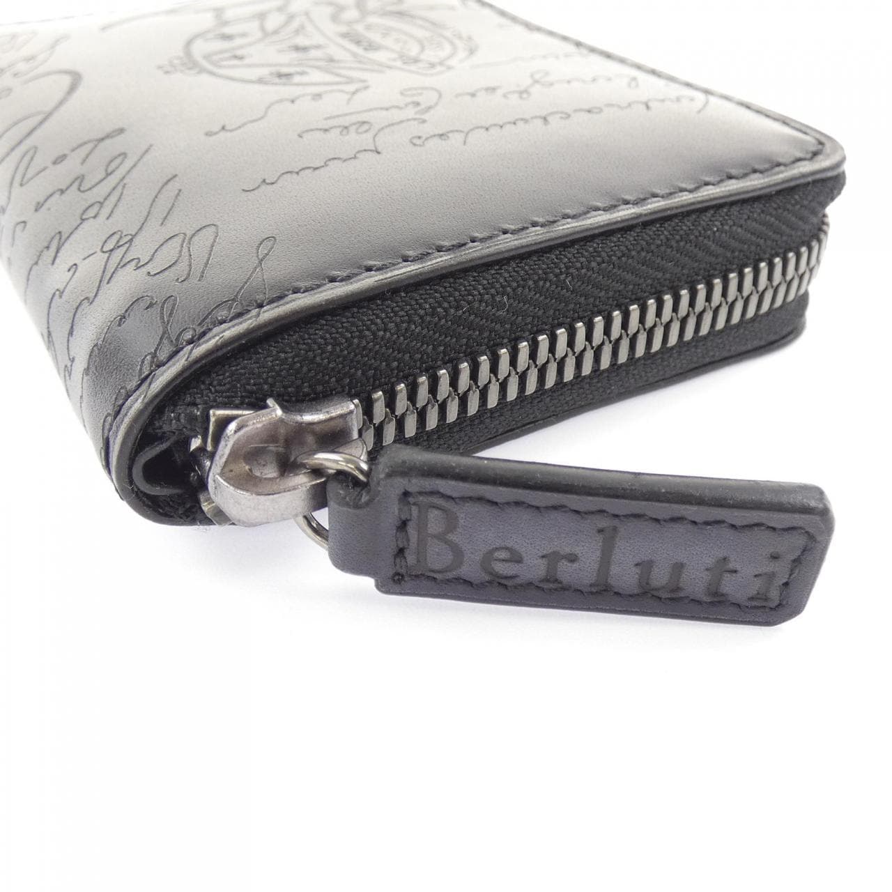 ベルルッティ Berluti ワパスクリットレザージップ付き COIN CASE