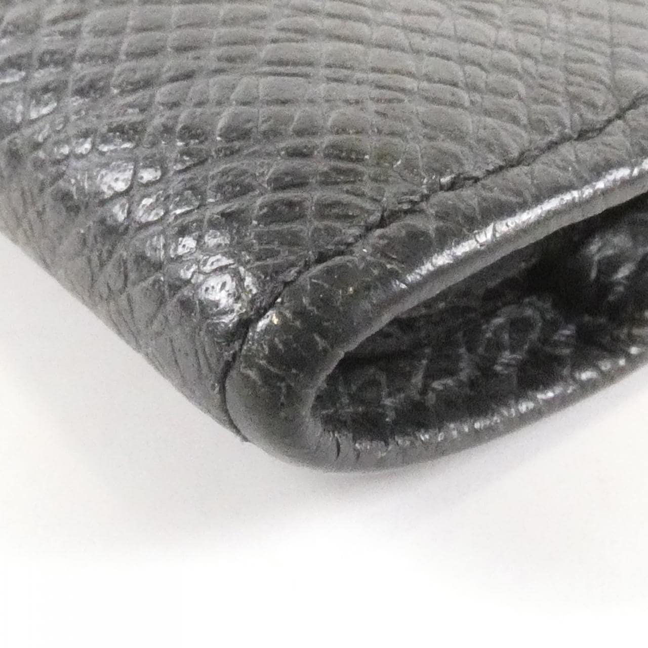 ルイヴィトン タイガ ポルト ビエ 6カルト クレディ M30482 札入れ