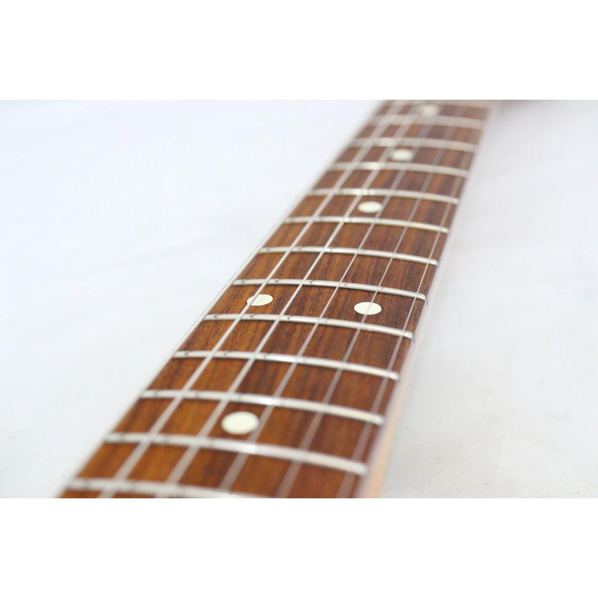 ＦＥＮＤＥＲ　６０Ｓ　ＳＴＲＡＴＯＣＡＳＴＥＲ