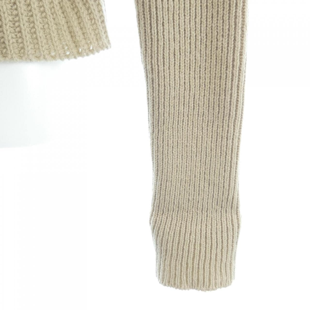 タン TAN ニット