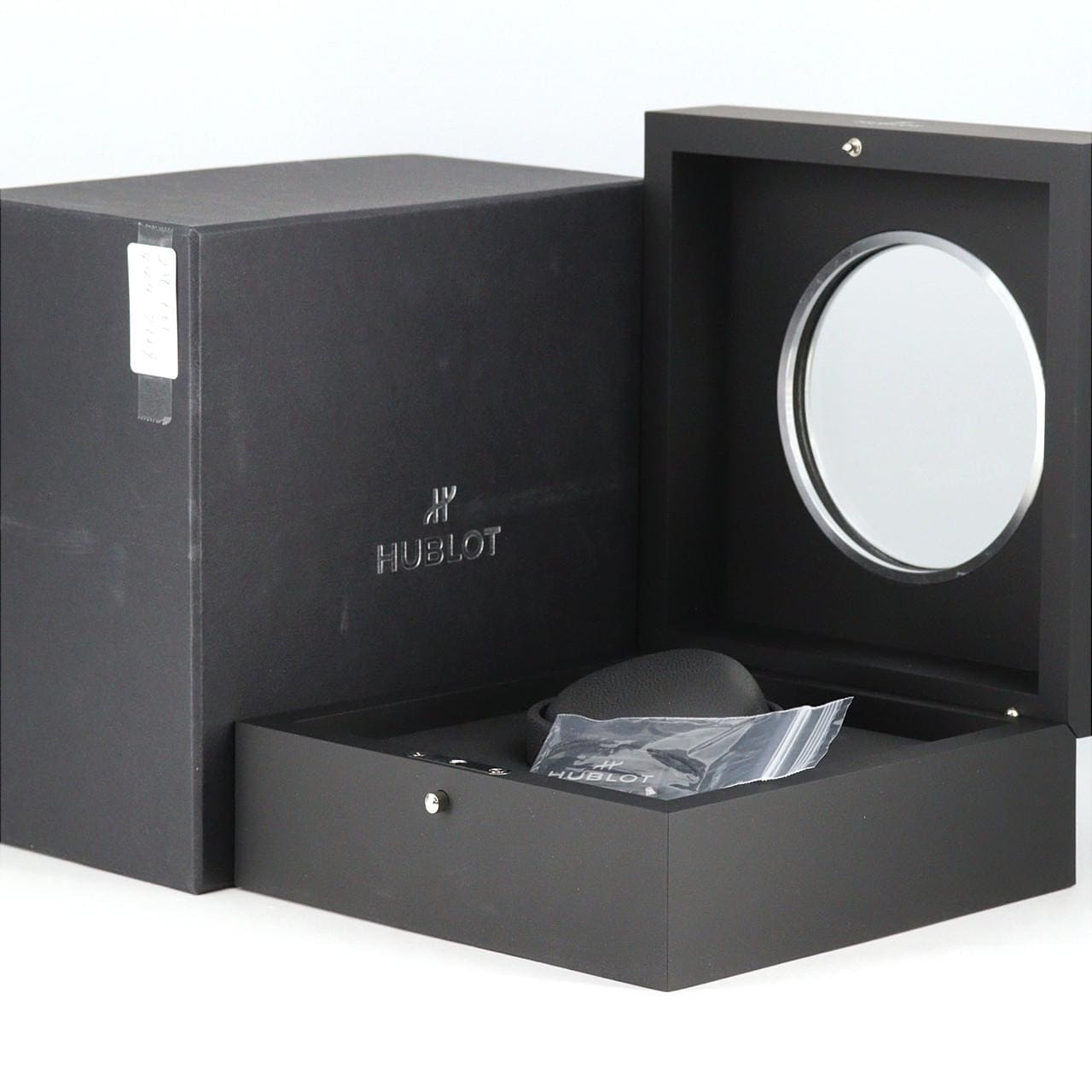 ウブロ ビッグバンウニコブラックマジック 421.CI.1170.RX セラミック 自動巻