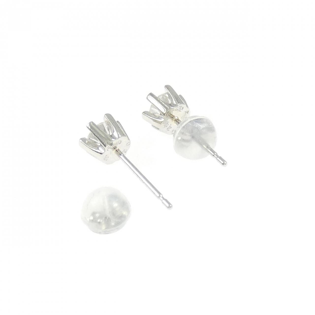 PT850/PT900 ソリティア ダイヤモンド ピアス 0.58CT