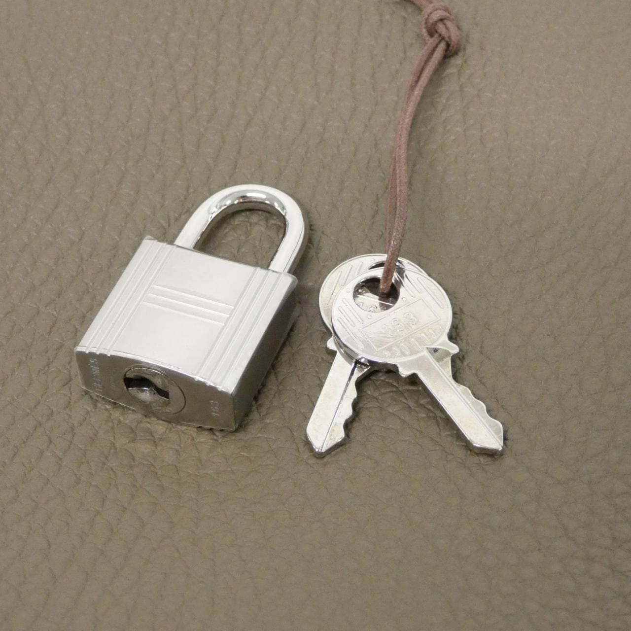 【未使用品】エルメス ピコタン ロック MM 060991CK バッグ
