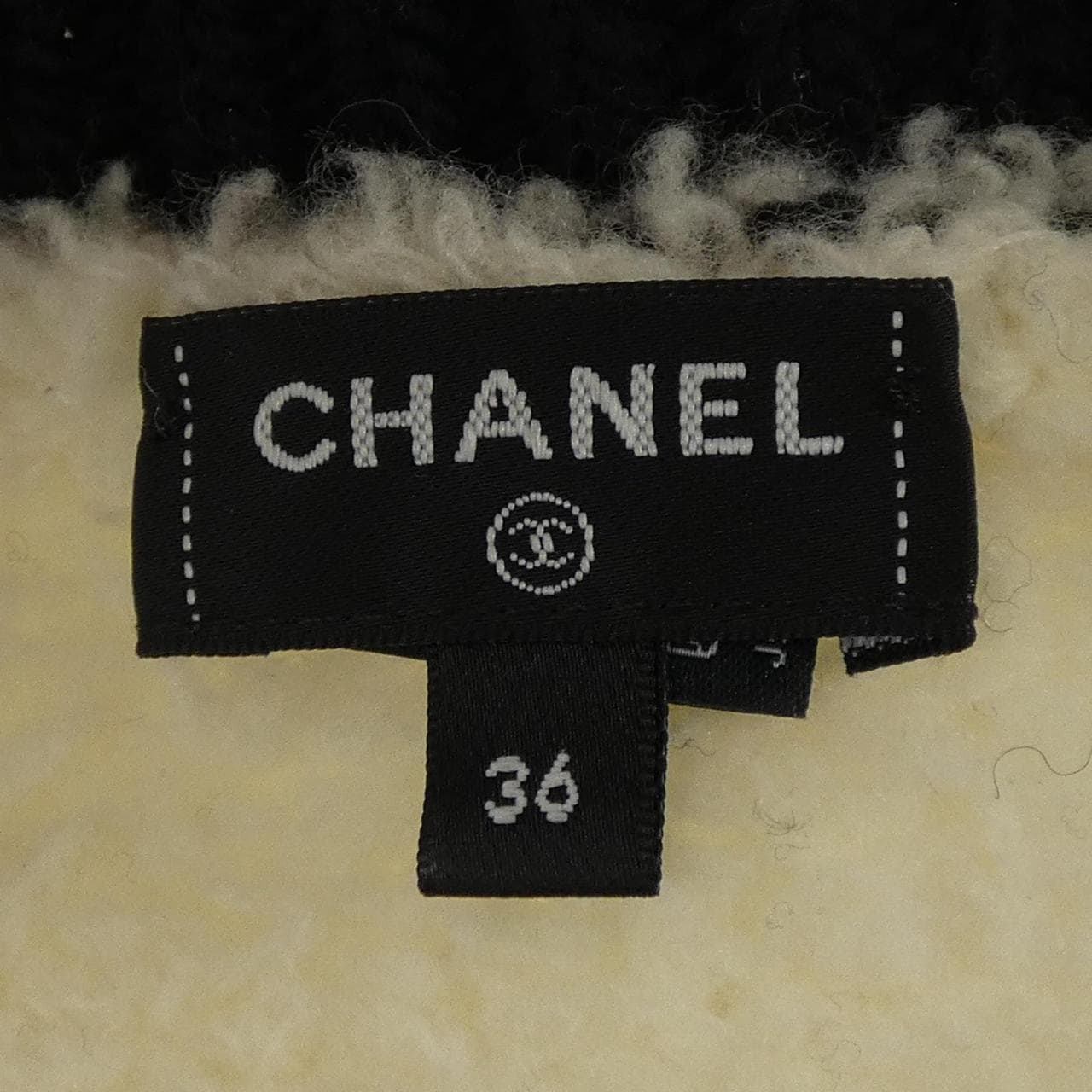 シャネル CHANEL P80705K11686 カーディガン
