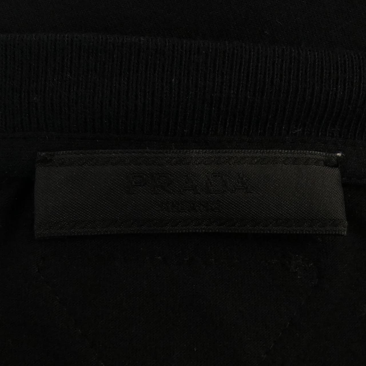 プラダ PRADA UJM492 S221 11CD Tシャツ