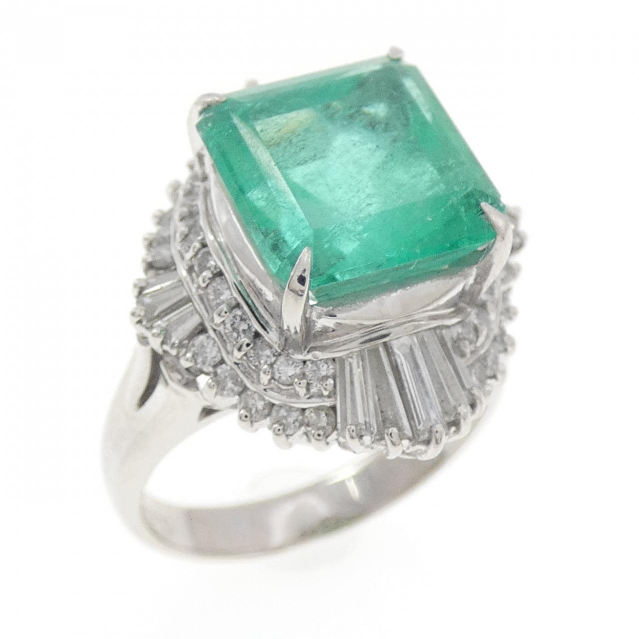 PT900 エメラルド リング 4.14CT