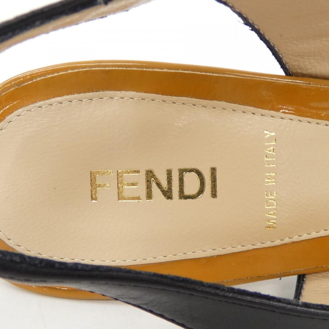 フェンディ FENDI パンプス