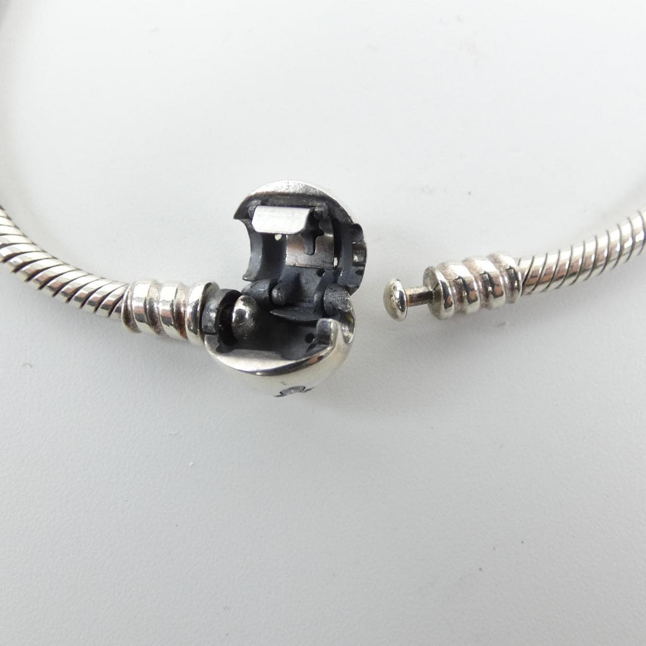 PANDORA BRACELET