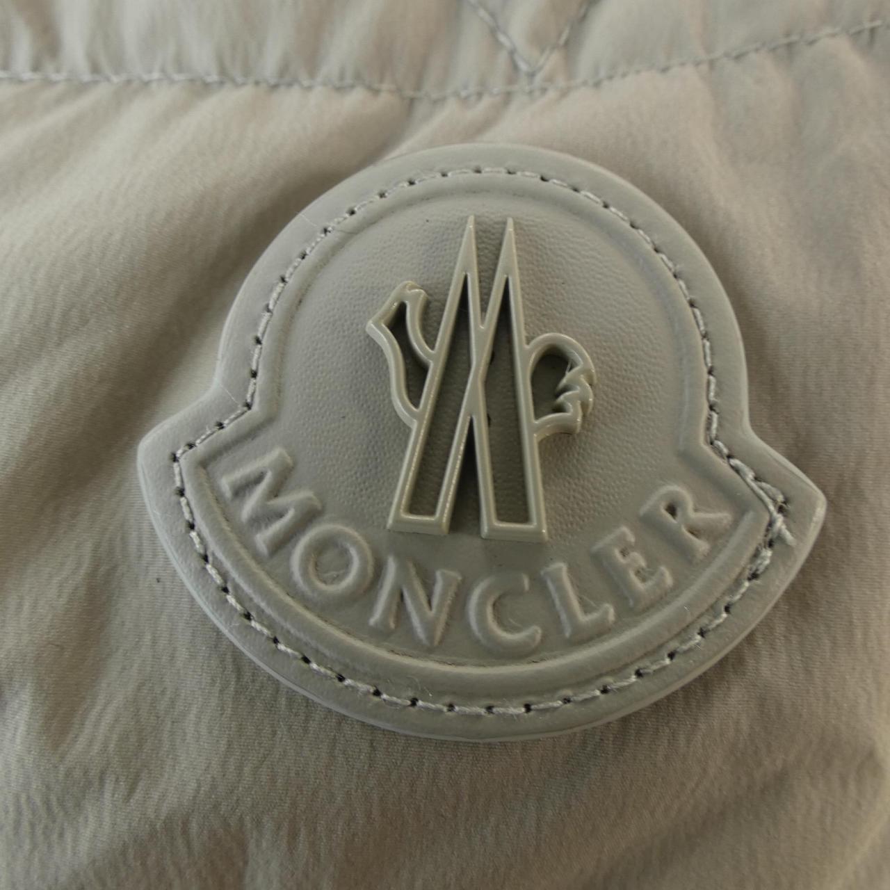 MONCLER蒙克勒羽绒服