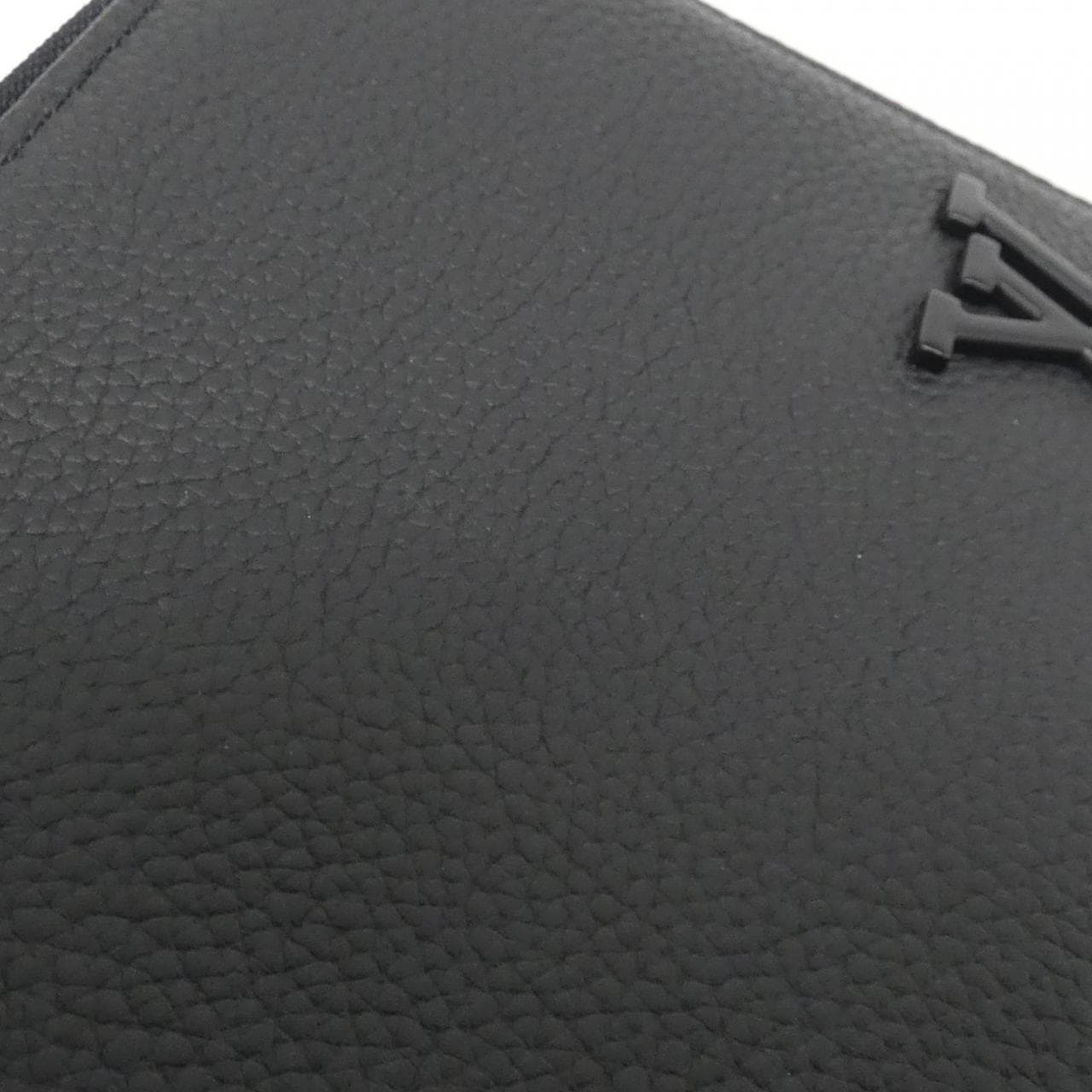 LOUIS VUITTON LV Aerogram Alpha 穿戴式錢包 M59161 肩背包