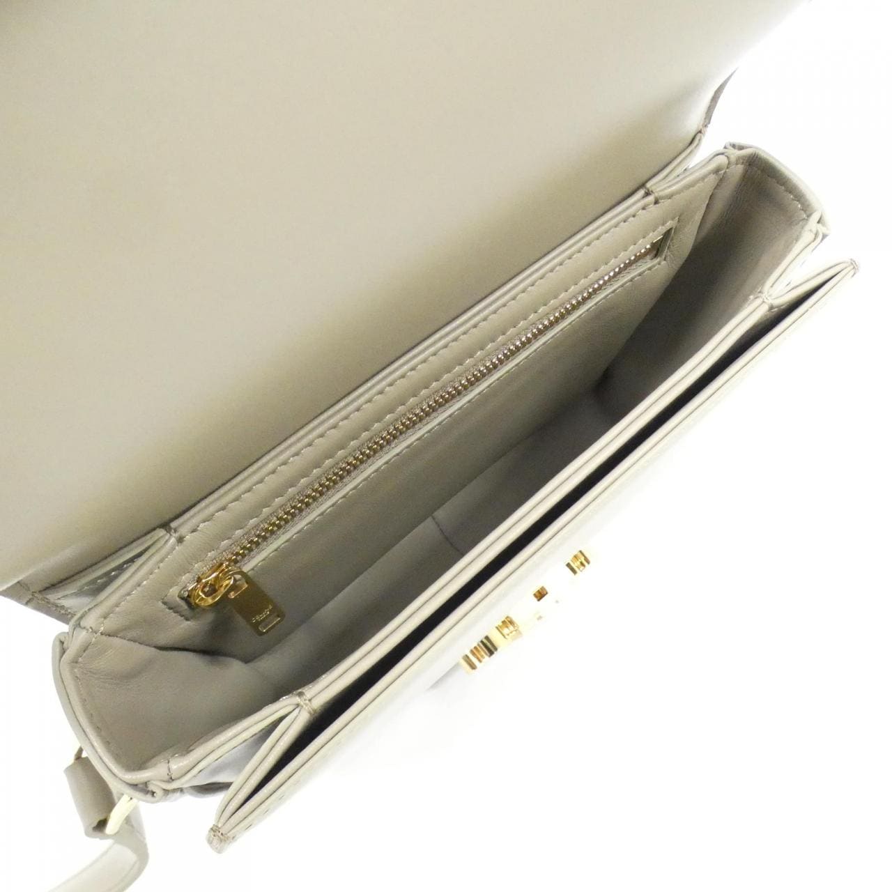 【新品】セリーヌ ティーン トリオンフ 188423BF4 ショルダーバッグ