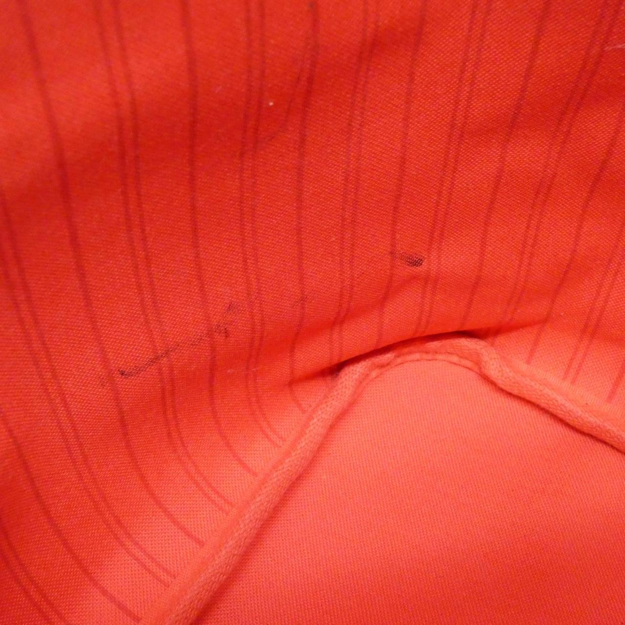 ルイヴィトン モノグラム トーテム ネヴァーフル MM M41663 バッグ