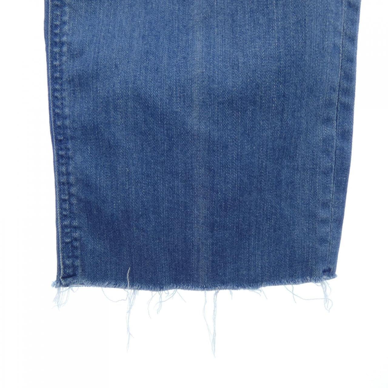 ヤヌーク YANUK ジーンズ