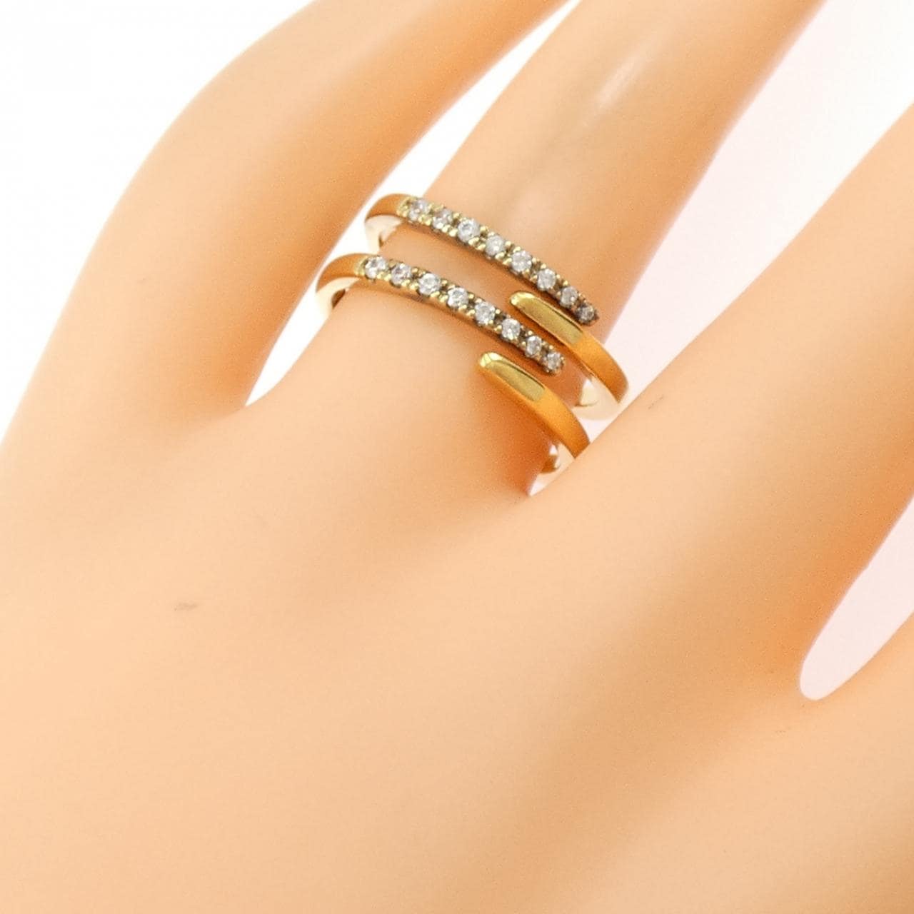 ジュエッテ キュービック リング 0.1CT