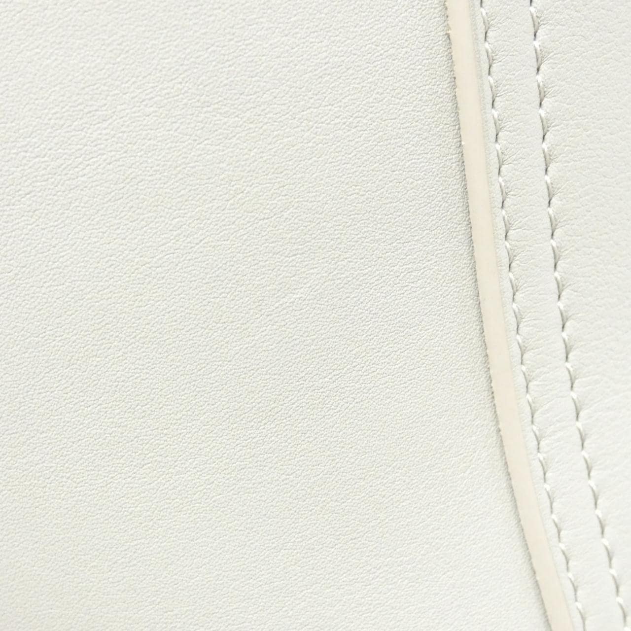 ロエベ ペブル バケット バッグ ミディアム AANBBBWX01 ショルダーバッグ