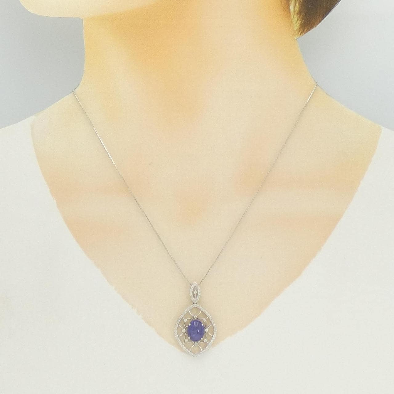 K18WG坦桑石项链 3.22克拉