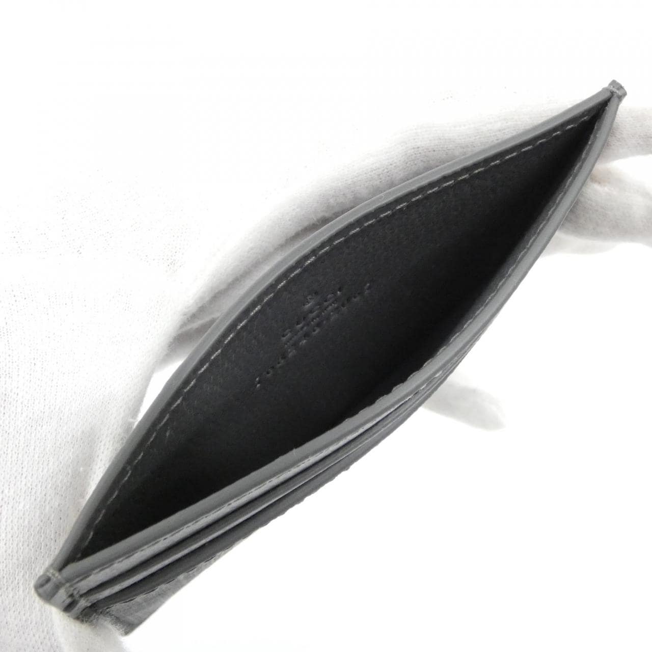 【新品】グッチ 768248 FACQC カードケース