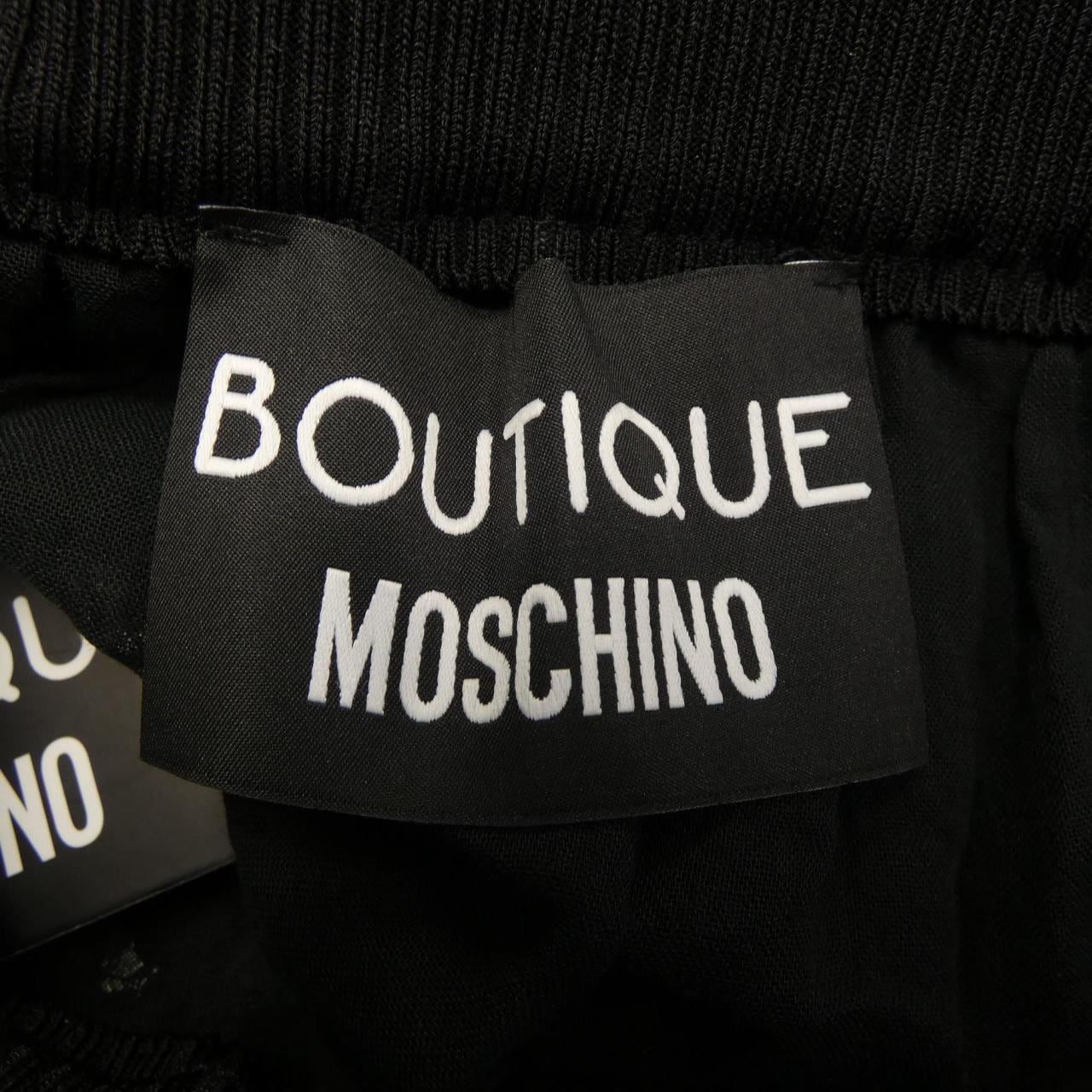 ブティックモスキーノ BOUTIQUE MOSCHINO スカート