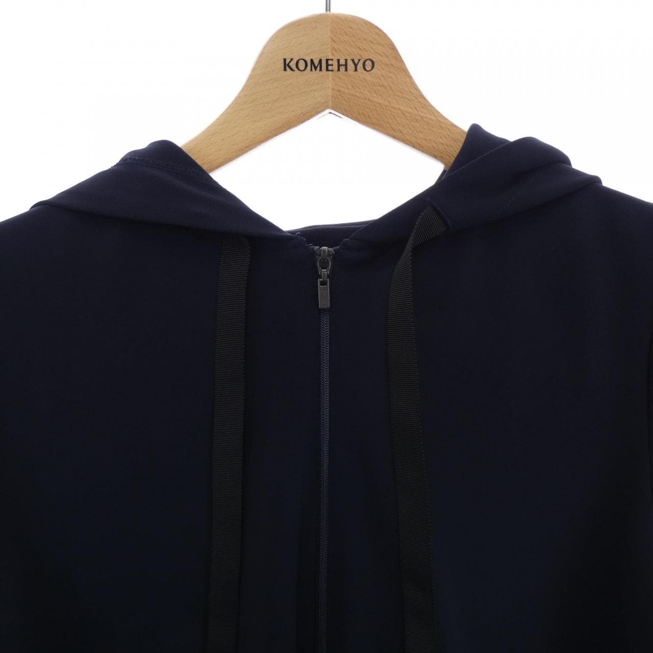 フォクシーニューヨーク FOXEY NEW YORK 39452-NSJFZ106YR パーカー