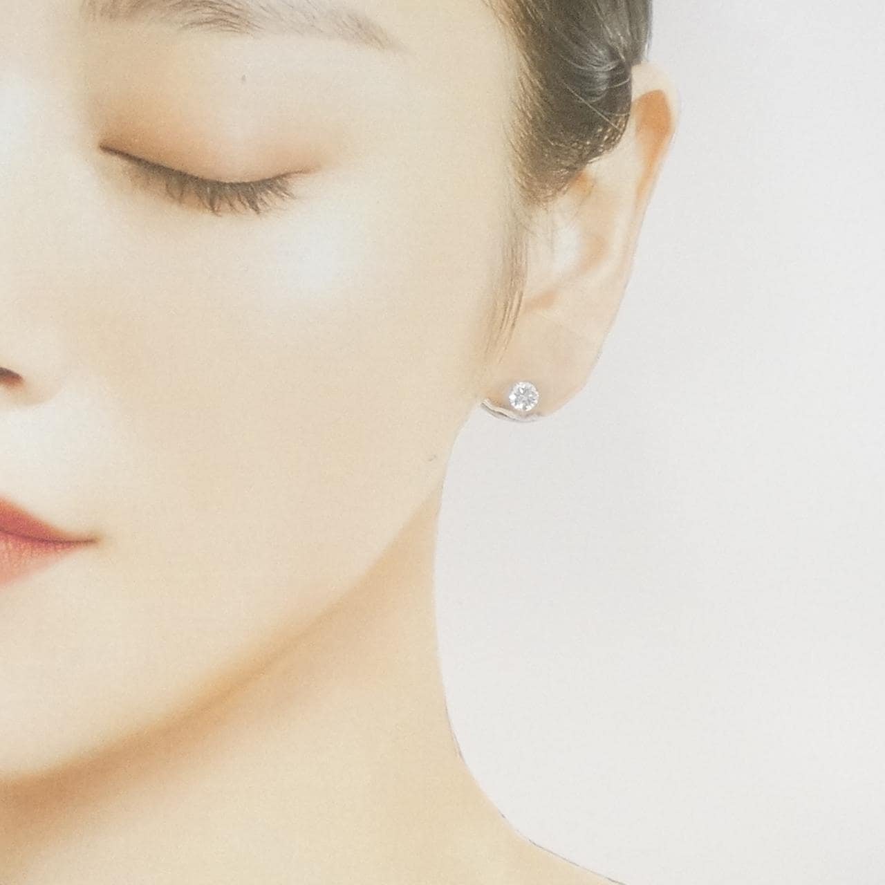 PT900 ソリティア ダイヤモンド ピアス 1.377CT