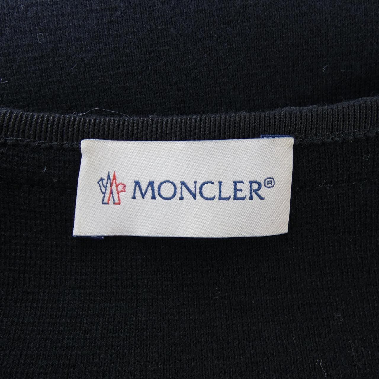 モンクレール MONCLER ダウンジャケット