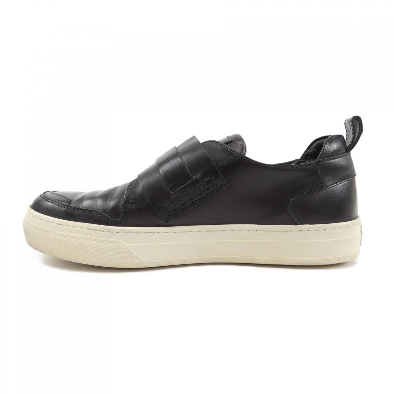 トッズ TOD'S スニーカー